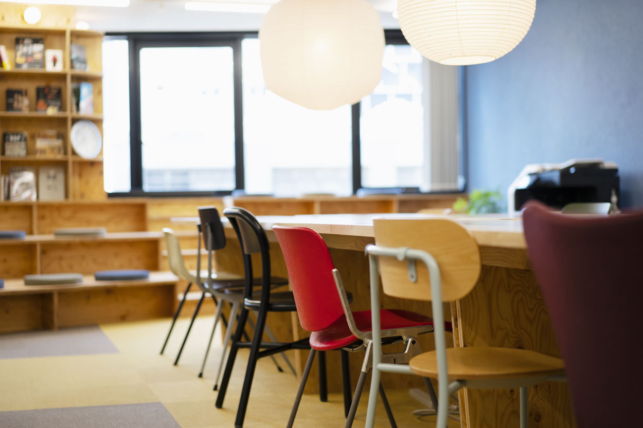 彩り豊かなインテリアとエシカルな設計デザイン